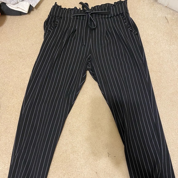 Tie pants - Picture 1 of 2